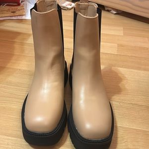 Mia Lenia booties-nude